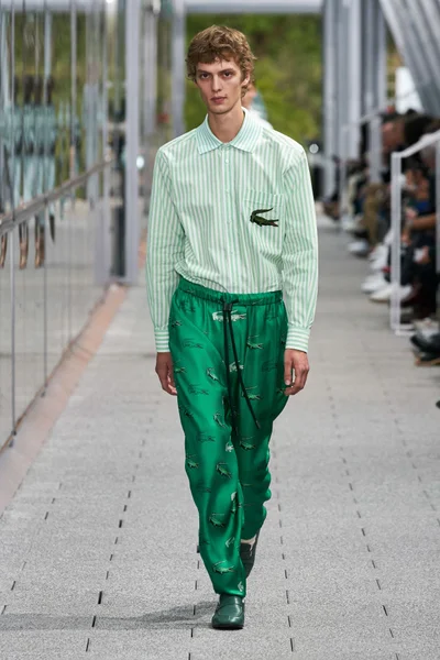 Look 34
